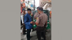 দায়িত্ব পালনে সার্জেন্টকে বাধা দেওয়ার অভিযোগে গ্রেফতার হলেন অটোরিকশাচালক