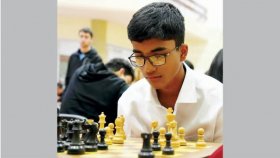 হাঙ্গেরিতে দাবা প্রতিযোগিতায় চ্যাম্পিয়ন মনন রেজা নীড় 