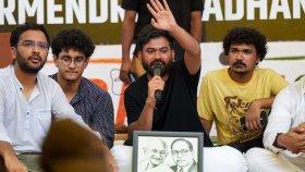 যন্তর মন্তরে লাঠিচার্জ করা পুলিশ কর্মকর্তাদের আদালতে তোলার হুঁশিয়ারি সিজেপি নেতার