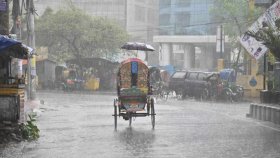 আজ ঢাকায় হতে পারে বজ্রবৃষ্টি