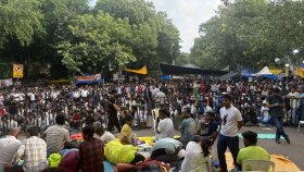 মোদির প্রতিশ্রুতিতেও যন্তর মন্তর ছাড়ছে না সিজেপি