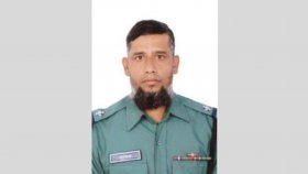 একা বাসা থেকে পুলিশ কর্মকর্তার ঝুলন্ত লাশ উদ্ধার
