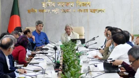 ‘দেখানোর উন্নয়ন’ নয়, জনকল্যাণে প্রকল্প নিতে নির্দেশ