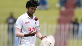 অস্ট্রেলিয়ায় হাসান মাহমুদের ৪ উইকেট