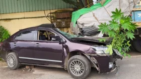 জামালপুরে দাঁড়িয়ে থাকা ট্রাকে প্রাইভেটকারের ধাক্কা, সহকারী জজ নিহত