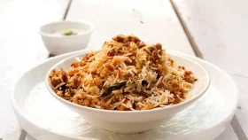 বিরিয়ানিতে আনুন নতুন স্বাদ, রাঁধুন কিমার দম