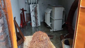 বগুড়ায় সার কারখানা থেকে সাড়ে চার লাখ টাকার মালামাল লুট