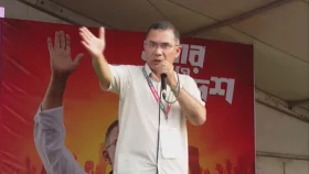 পেছনে ফ্যান চলে সামনে হারিকেন, বলছে বিদ্যুৎ নাই: প্রধানমন্ত্রী