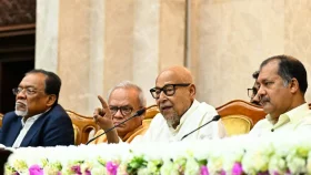 জ্বালানি সংকট নিরসনে প্রধানমন্ত্রীর চেষ্টার কোনও ত্রুটি নেই: নজরুল ইসলাম খান
