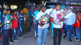থাইল্যান্ডে দুটি স্বর্ণপদক জিতে রাফির দেশে ফেরা, পেলেন উষ্ণ সংবর্ধনা