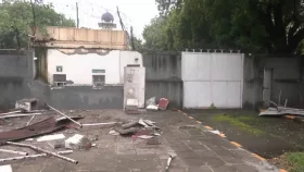 পাল্টা পদক্ষেপে পাকিস্তান হাইকমিশনের বাইরের স্থাপনা গুঁড়িয়ে দিলো ভারত