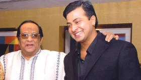 তিনি ছিলেন আমার মাথার ওপর ছায়ার মতো: শাকিব খান