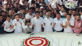 জিয়াউর রহমান ও খালেদা জিয়ার সমাধিতে নতুন মন্ত্রীদের শ্রদ্ধা