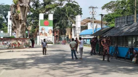 কলকাতায় নিহতদের লাশের জন্য বেনাপোলে স্বজনদের অপেক্ষা
