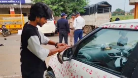 প্রেমিকার ‘ভালোবাসায়’ সেজেছিল গাড়ি, রাস্তায় নামতেই জরিমানা