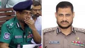 সরিয়ে দেওয়া হলো সংবাদ সম্মেলনে ‘কান্না করা’ রংপুরের পুলিশ কমিশনারকে