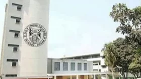 বিবাহিতদের ভর্তি নেবে না হলি ক্রস কলেজ, ভর্তির পর বিয়ে করলে টিসি
