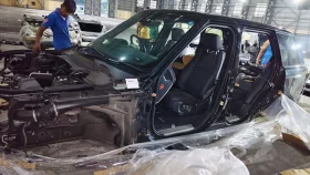 ৯ লাখ টাকার ‘কার পার্টস’ খুলতেই বেরিয়ে এলো কোটি টাকার ৪ বিলাসবহুল গাড়ি!
