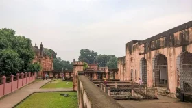 ইতিহাসের নীরব সাক্ষী চাঁপাইনবাবগঞ্জের তাহখানা