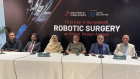 দেশে প্রথম রোবোটিক সার্জারি, একদিনে দুই রোগীর অস্ত্রোপচার