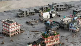 নেপাল-তিব্বত সীমান্তে বন্যায় মৃতের সংখ্যা ১,০০০ ছাড়ালো