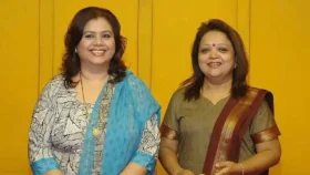 সাবিনা ইয়াসমীনকে নিয়ে যা বললেন রুনা লায়লা
