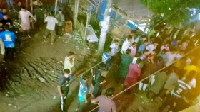 দরজা আটকানো নিয়ে বিশ্ববিদ্যালয় শিক্ষার্থীদের পাল্টাপাল্টি ধাওয়া