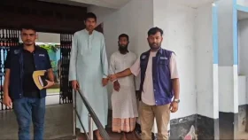 মাদ্রাসা ছাত্রকে ধর্ষণের অভিযোগে শিক্ষকসহ গ্রেফতার ৫