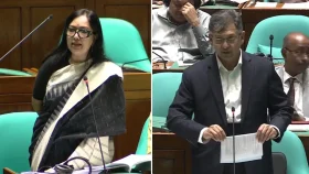 পত্রিকা পড়া নিয়ে রুমিন ফারহানার খোঁচা, স্বরাষ্ট্রমন্ত্রী বললেন, ‘তার ফেসবুক পোস্টও পড়েছি’