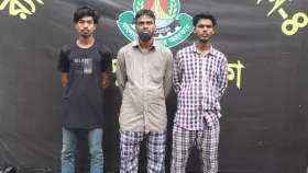 রাজধানীতে বাসায় নারীকে গুলি: অস্ত্রসহ গ্রেফতার ৩