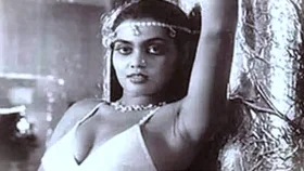 গৃহপরিচারিকা থেকে ‘সেক্স সিম্বল’, মাত্র ৩৫ বছরে রহস্যময় মৃত্যু নায়িকার