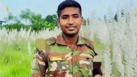 বাবা আসবেন ভেবে অপেক্ষায় ছোট্ট জুই, এলো নিথর দেহ