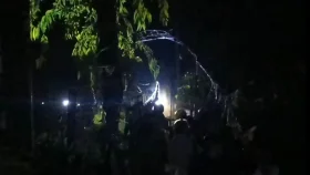 ব্রাহ্মণবাড়িয়ায় টর্চলাইট জ্বালিয়ে সংঘর্ষ, এএসপি-চেয়ারম্যানসহ আহত ৫০