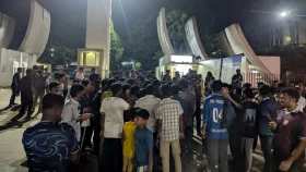 ‎কুবিতে বাসের সিটে বসাকে কেন্দ্র করে জুনিয়রকে থাপ্পড়, প্রক্টর অফিসে সমঝোতা
