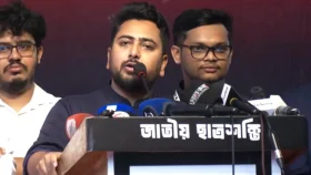 সরকার স্বৈরতান্ত্রিক পথে হাঁটা শুরু করেছে: নাহিদ ইসলাম