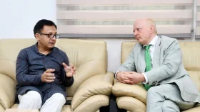 চামড়া, জাহাজ নির্মাণ ও হালকা প্রকৌশলে জার্মান বিনিয়োগ চায় বাংলাদেশ