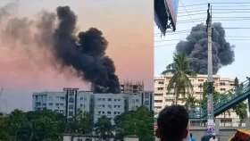 ময়মনসিংহ মেডিক্যাল হাসপাতালে আগুন, নামতে গিয়ে আহত অনেকে