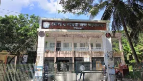 আদালতে বিচারককে গালি ও পুলিশকে মারধর, তাৎক্ষণিক ১ বছরের জেল