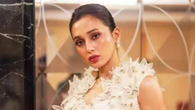 হবু বরের কেমন সেলফি পছন্দ, জানালেন মিমি