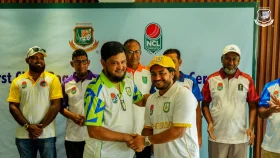 ৮ বিভাগের অধিনায়কদের মাথায় উঠলো ব্যাগি ক্যাপ