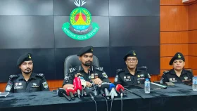 মাদক নিয়ে সংবাদের জেরে সাংবাদিকের বাসায় গুলি, গ্রেফতার ৩