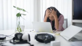 মানসিক চাপ ও ক্লান্তি কাটিয়ে উঠতে ৫ অভ্যাস