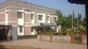 মাকে হাঁসুয়া দিয়ে কুপিয়ে হত্যা, বাবাকেও জখম