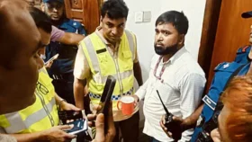 মেয়ের সঙ্গে ঝগড়া করায় শিশুর আঙুল কেটে দিলেন কনস্টেবল, স্বামী-স্ত্রী গ্রেফতার