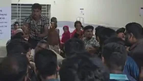 সরকারি হাসপাতালে রোগীর মৃত্যুকে কেন্দ্র করে চিকিৎসক ও স্বজনদের হাতাহাতি