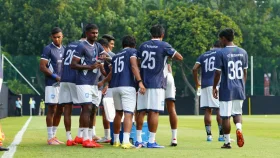 সিঙ্গাপুর ম্যাচের দিকে তাকিয়ে বাংলাদেশ