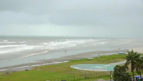 বাণিজ্যের দাপটে হারাচ্ছে কক্সবাজারের সৌন্দর্য