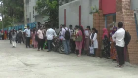 এক জেলায় ভেরিফিকেশনে বাদ ১০৬ জন, কৃষক বাবা বললেন ‘রাজনীতি করি না, অপরাধটা কী’