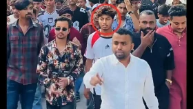 ছাত্রদলের মিছিলে কিশোর ‘গ্যাং লিডার রতন’, ছবি ভাইরাল