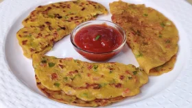 সকালের নাশতায় ঝটপট বানান মুখরোচক ওটস-সুজির চিলা